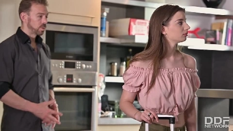 Teen nympho Summer Pixi fucks her rental host after caught masturbating GP1497 - Summer Pixi