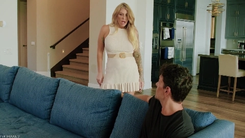 Lolly Dames is Always Down to Fuck in HD