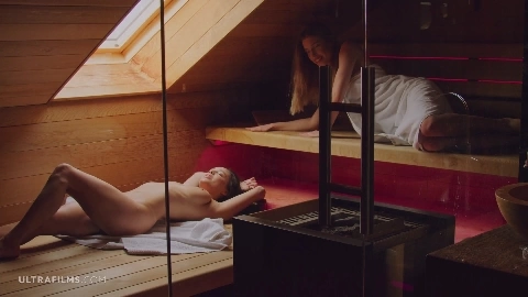 Nude Seduction - Freya Mayer, Astrid