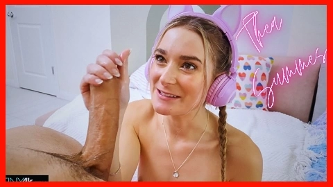 Stuffed Gamer Girl [HD Porn] - Thea Summers