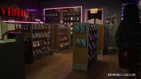 Unleashed Passion in 4K - Gal Ritchie