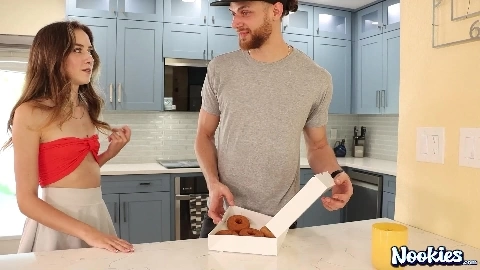 NOOKIES Daisy Fox Glazed Donut