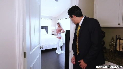 Sex with Future Step-Mom - Brooklyn Chase