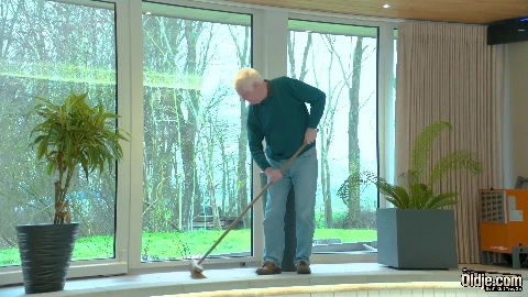 Hot Oldje By The Pool - Bonnie Dolce