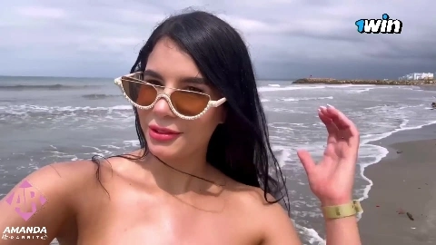Fucking a Tourist in the Sea - Amanda Rabbit