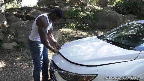 Braylin Bailey And Lily Larimar - BlacksOnBlondes