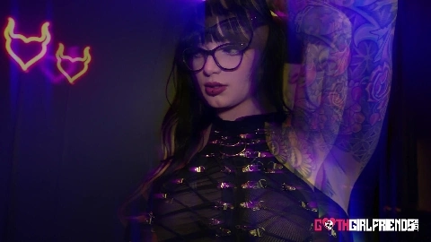 GothGirlfriends - Trippi Rose - Curvy Tattooed Roses Cum Tastic Time As A Goth Girlfriend