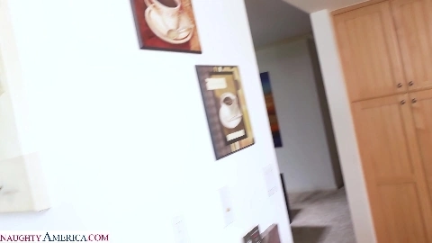 Sexy Wife wants a quickie before hubby heads off to work - Madison Ivy