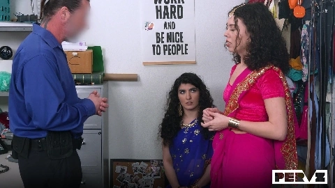 Shoplyfter - Satine Summers And Nikki Slick - Under The Saris