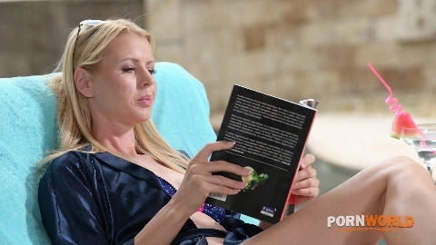 PornWorld - Lynna Nilsson - Piss Version