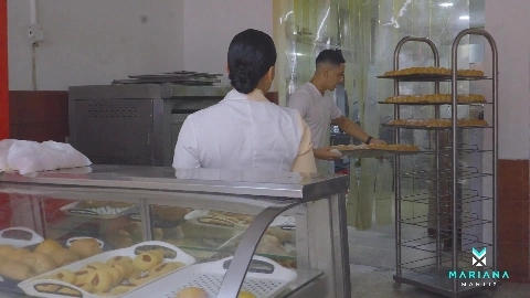 WOW the Baker Leaves my Ass Full of Cum & Max Betancur 2 - Mariana Martix