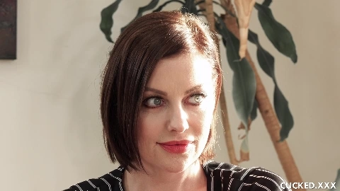 Sovereign Syre Needs A Creampie From A Real Ma - Cucked