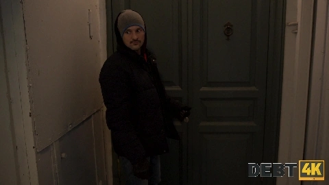 Debt4k E15 Iris Kiss Kiss