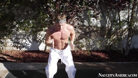 Natalia Starr fucking in the floor with her athletic body