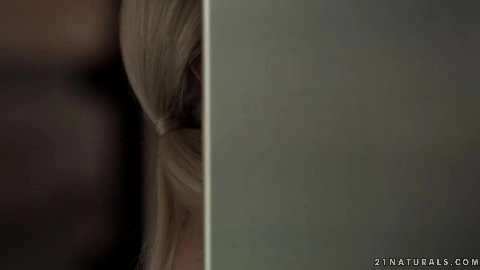 21 Sextury - 21 Naturals - Breakfast in Bed - Nesty