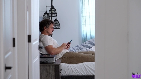 Stepmoms Hot Lingerie in 4K - Elise London