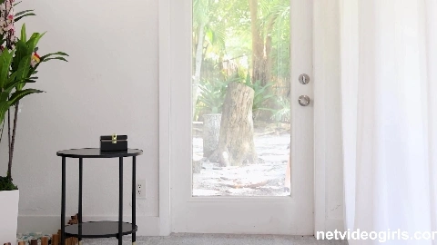 Ellie Returns - NetVideoGirls