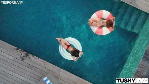 Anal-Craving Besties Plan Sweet Revenge