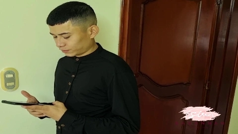 I Fuck a Real Estate Agent while he Shows me the House i'm going to Rent - Savannah Watson