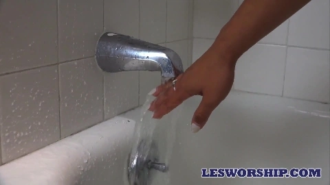 Newly Single Teen Trillium Wants to Lick Her Roommates Pussy