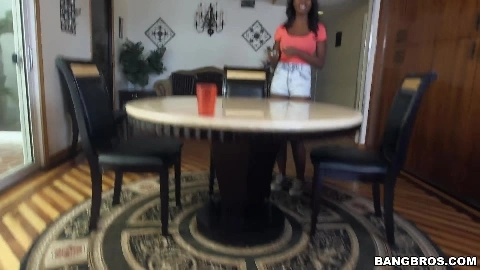 BrownBunnies - Tit Pong - Jezabel Vessir