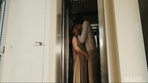 Sata Jones Right Here Right Now - SexArt