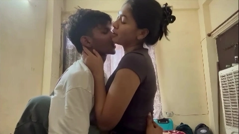 India viral gril 19:34 second video Oyo hotel room bf fucking hard