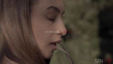 Vanessa Alessia Kama Oxi