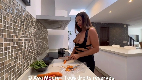 Kitchen Fuck - Ava Moore