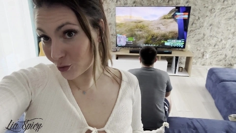 Devant La Ps5 - Lia Spicy