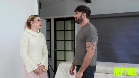 Dez Hansen - ReptyleLabs