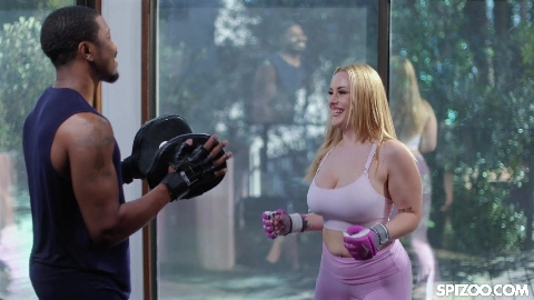 Spizoo - Zoey Uso - Gets Sweaty From An Intense Fucking Session