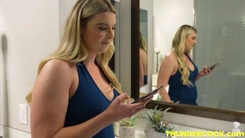 Ivy Mayhem 2 - ThunderCock