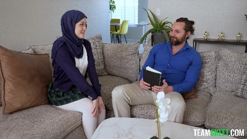 Jade Valentine And Ruby Moon - HijabHookup