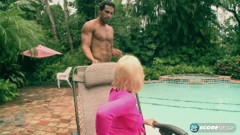 Raquel Gets Ass Fucked by the Pool Boy - Raquel Sieb