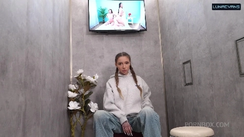 Luna Evans A Secret Room With A Glory Hole I Got Fucked In It