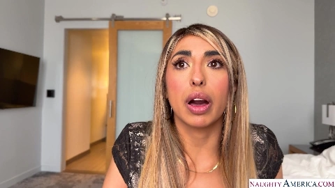 Luna Colombiana - LatinAdultery