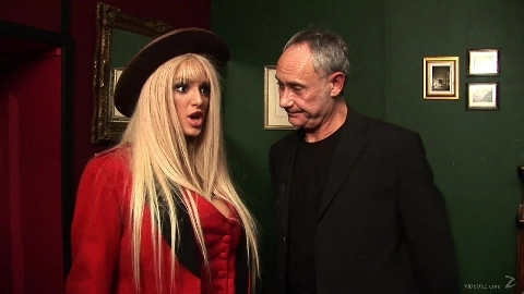 Busty Bounty scene6 - Tarra White