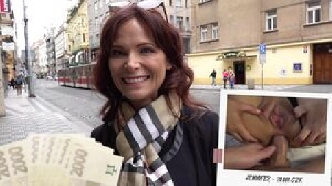 Czech Streets E120 / American Super MILF 2019