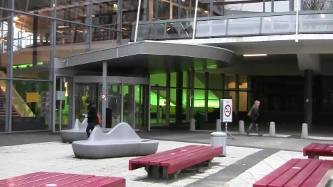 Studente Isabelle Uit Leiden Met Haar Lekkere Grote Borsten - Kim Holland