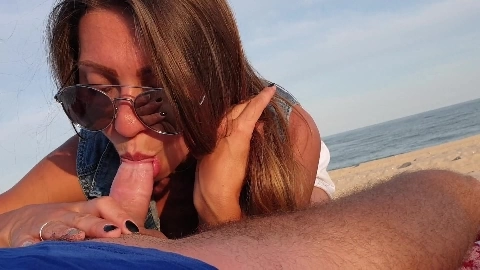 Summer Hollidais, Publc Sex on the Beach - Huyasand Chloe