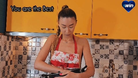 Real housewife doesn't have to wash pots, Real housewife Deepthroat and deep Anal Fucking - NastyStuf Girl