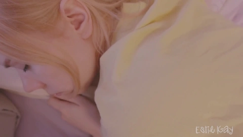 Real Homemade Sex With Sweet Teenage Girlfriend. Wake up Sex - Estie Kay