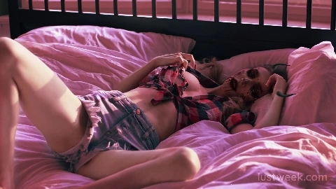 Mila Azul - Hammerfall - Evil Incarnate (Effects)