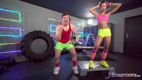 Lia Lin And Mini Mitzix - Fitness Rooms