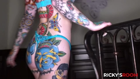 Pick Your Poison - Loveless Suicide, Nichole Saphir