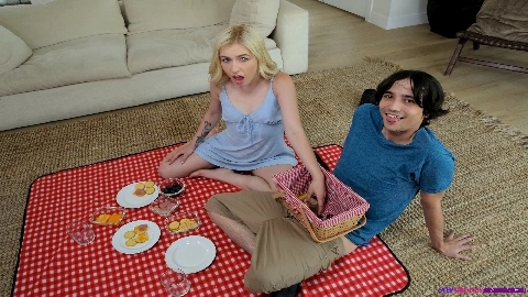 Stepsister On A Picnic - Minxx Marii