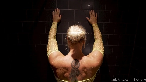 A sensual intro followed my naughty standing sex in the shower Have a wonderful morning or night - Lily Strong