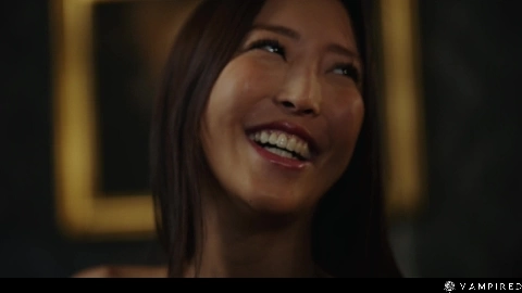 Emiri Momota - Vampired - Tourist Trap