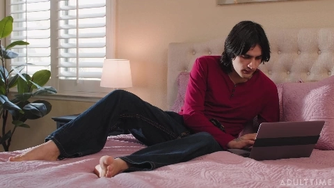 Natalie Brooks No Need For A Condom - Caught Fapping